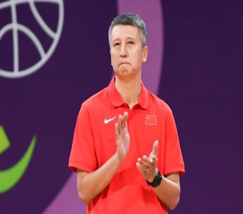 黄蜂队主帅,强调三名球,员防守关键,永利皇宫app,永利皇宫app官方,永利皇宫app官网,永利皇宫app入口,永利皇宫app登录