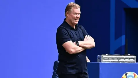 滕哈赫：曼联球迷厚爱铭记，球队表现值得肯定