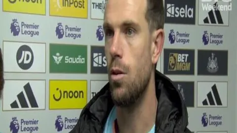 韦康比对阵维尔港，半全场比分及专家预测